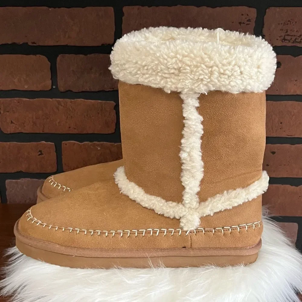 American Eagle Mid Calf Faux Fur Boots Womens Sz 11 Tan Beige Cozy Comfy Neutral